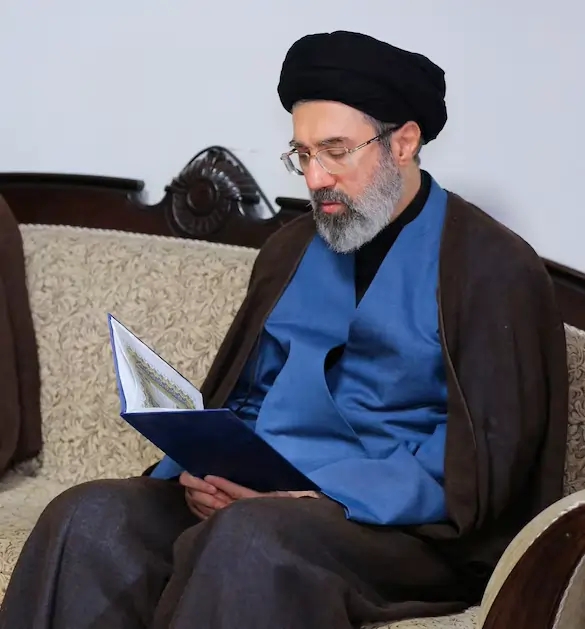 Mojtaba Khamenei profile : कौन हैं खामेनेई के बेटे मोजतबा, कितनी प्रॉपर्टी उनके पास iran supreme leader succession mojtaba khamenei profile