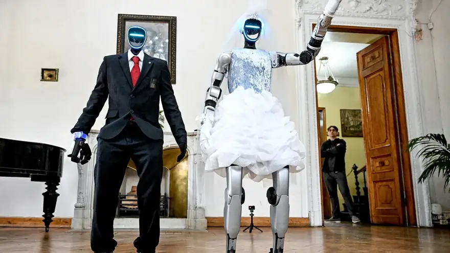 AI Robot Wedding Russia Me Robots Ki Shaadi